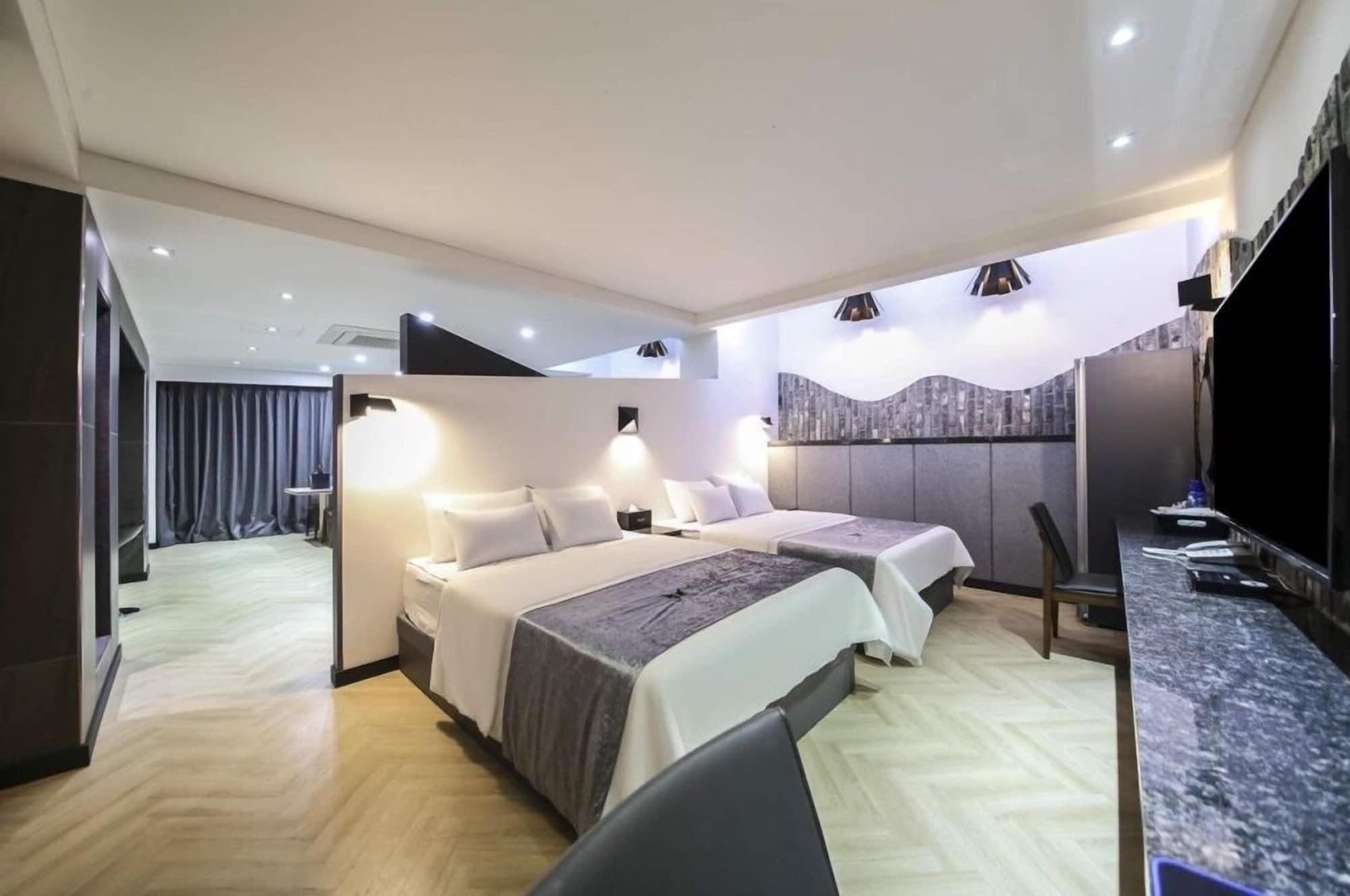Seosan Aria Hotel Buitenkant foto