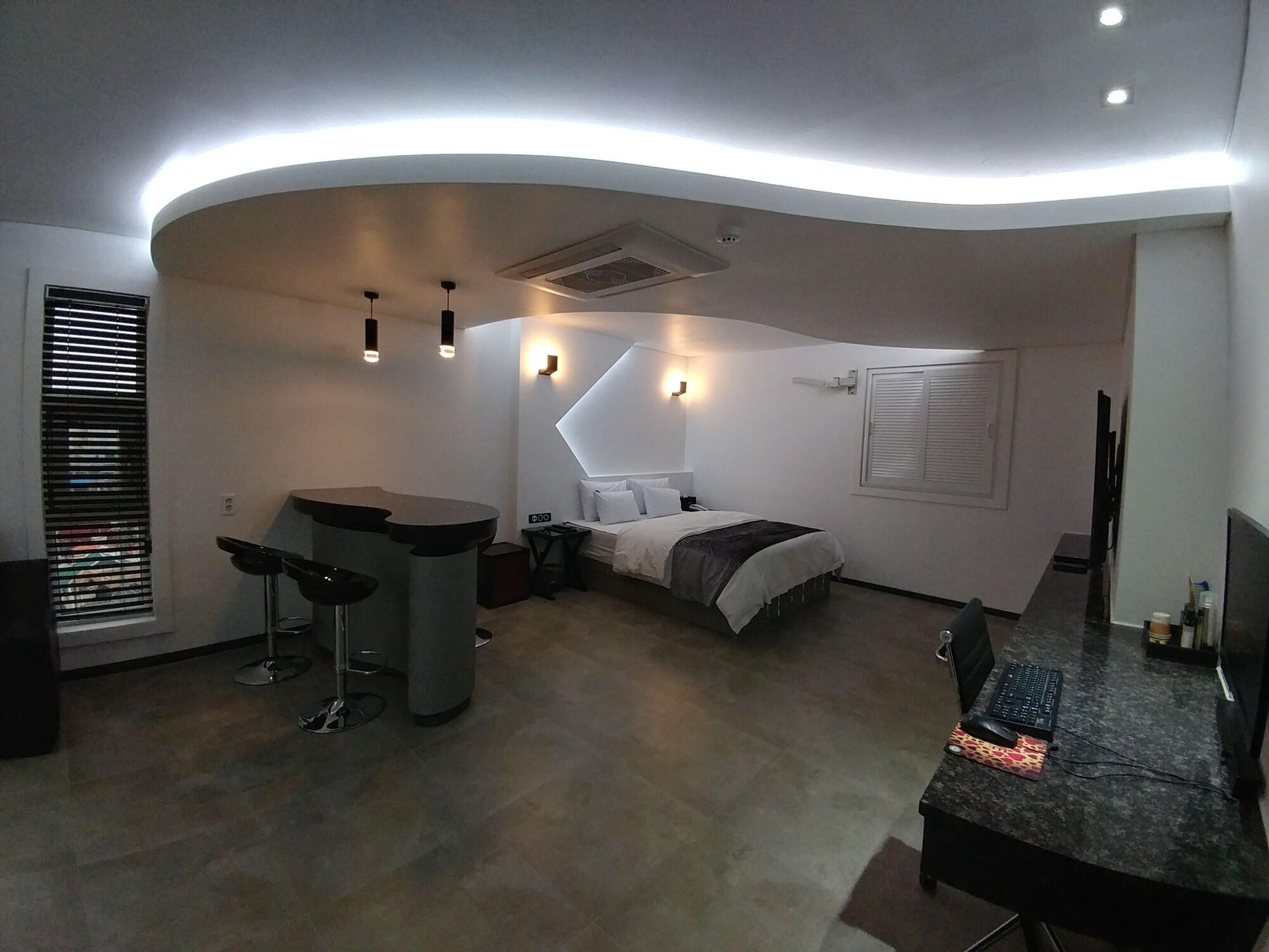 Seosan Aria Hotel Buitenkant foto