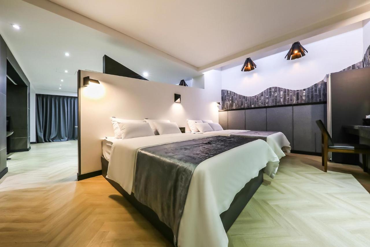 Seosan Aria Hotel Buitenkant foto