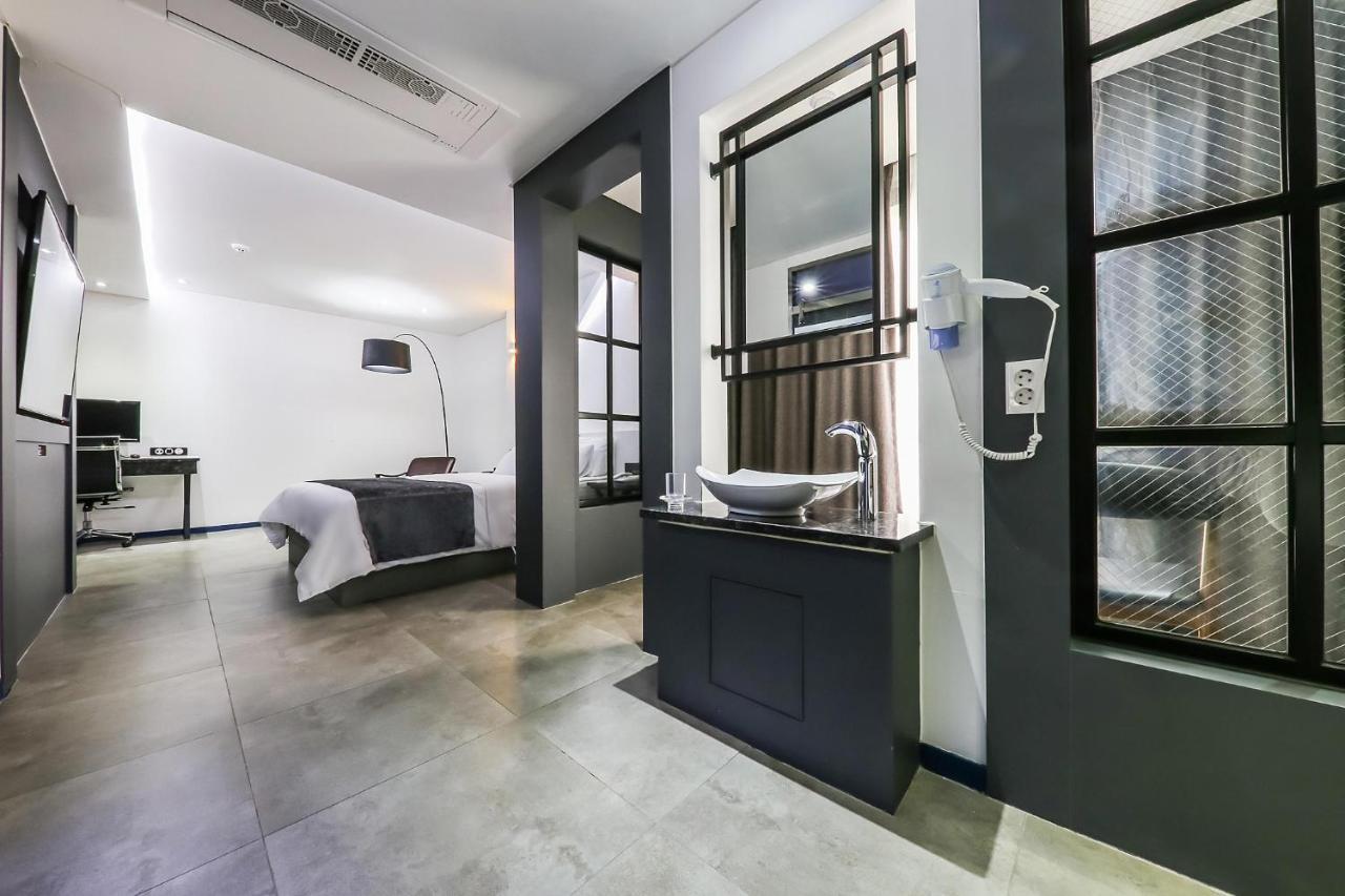 Seosan Aria Hotel Buitenkant foto