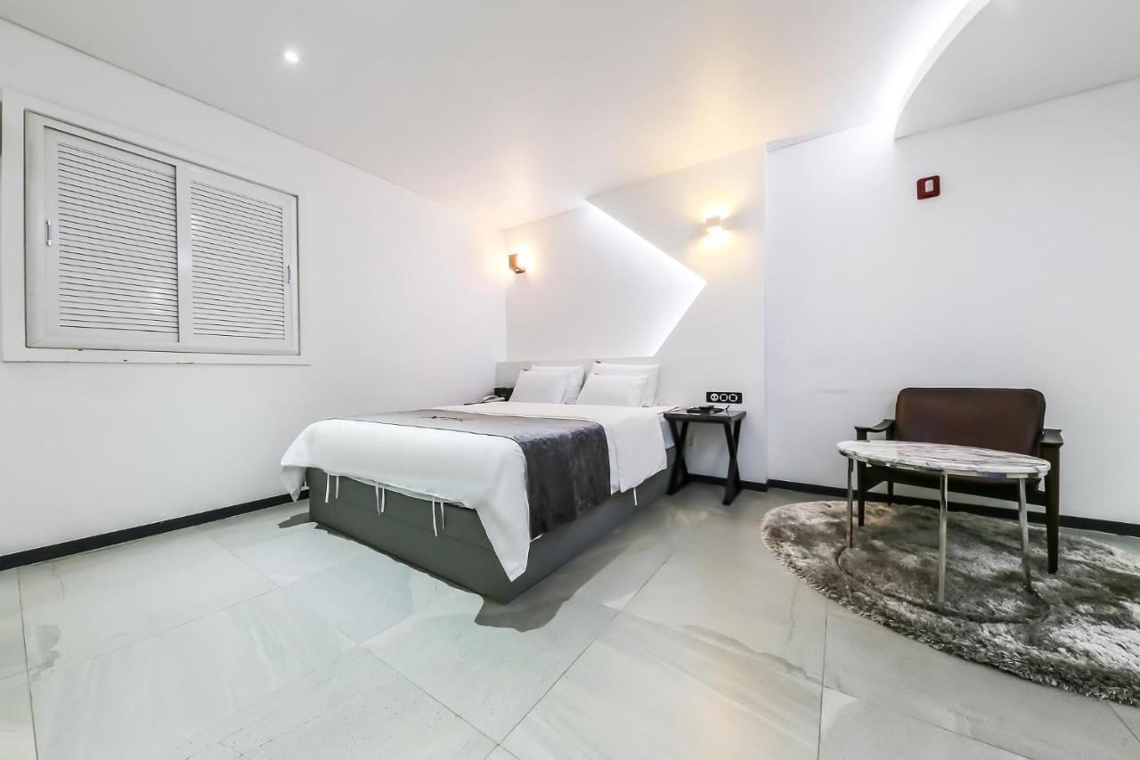 Seosan Aria Hotel Buitenkant foto